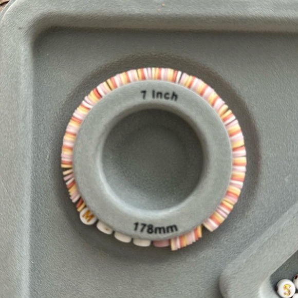 “Mama” Beaded Bracelet with Heart- Size 7” - Picture 6 of 6